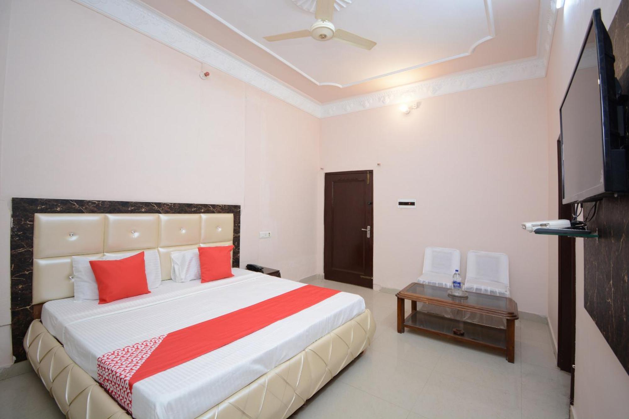 Hotel Asia Palace Pathānkot Dış mekan fotoğraf