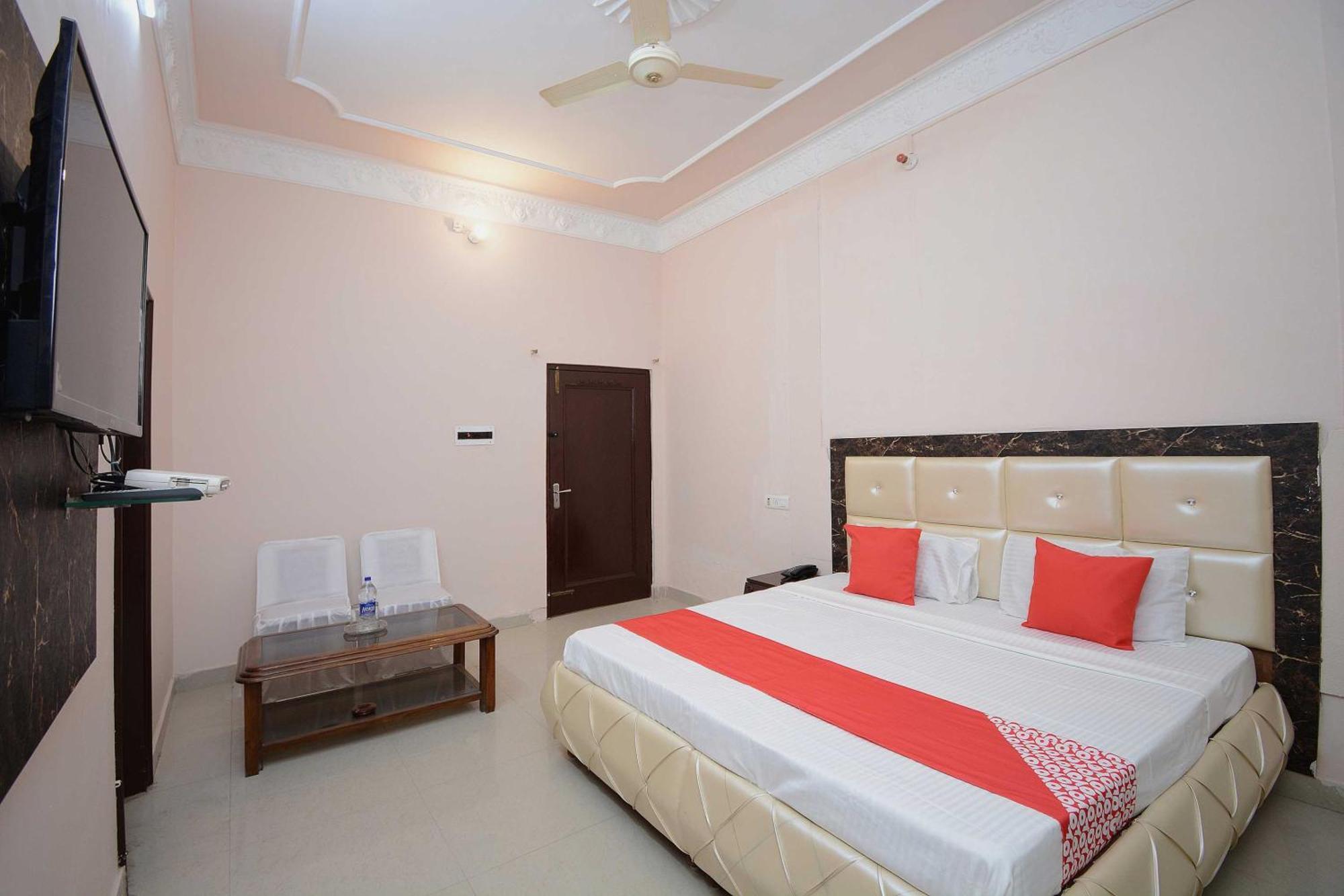 Hotel Asia Palace Pathānkot Dış mekan fotoğraf