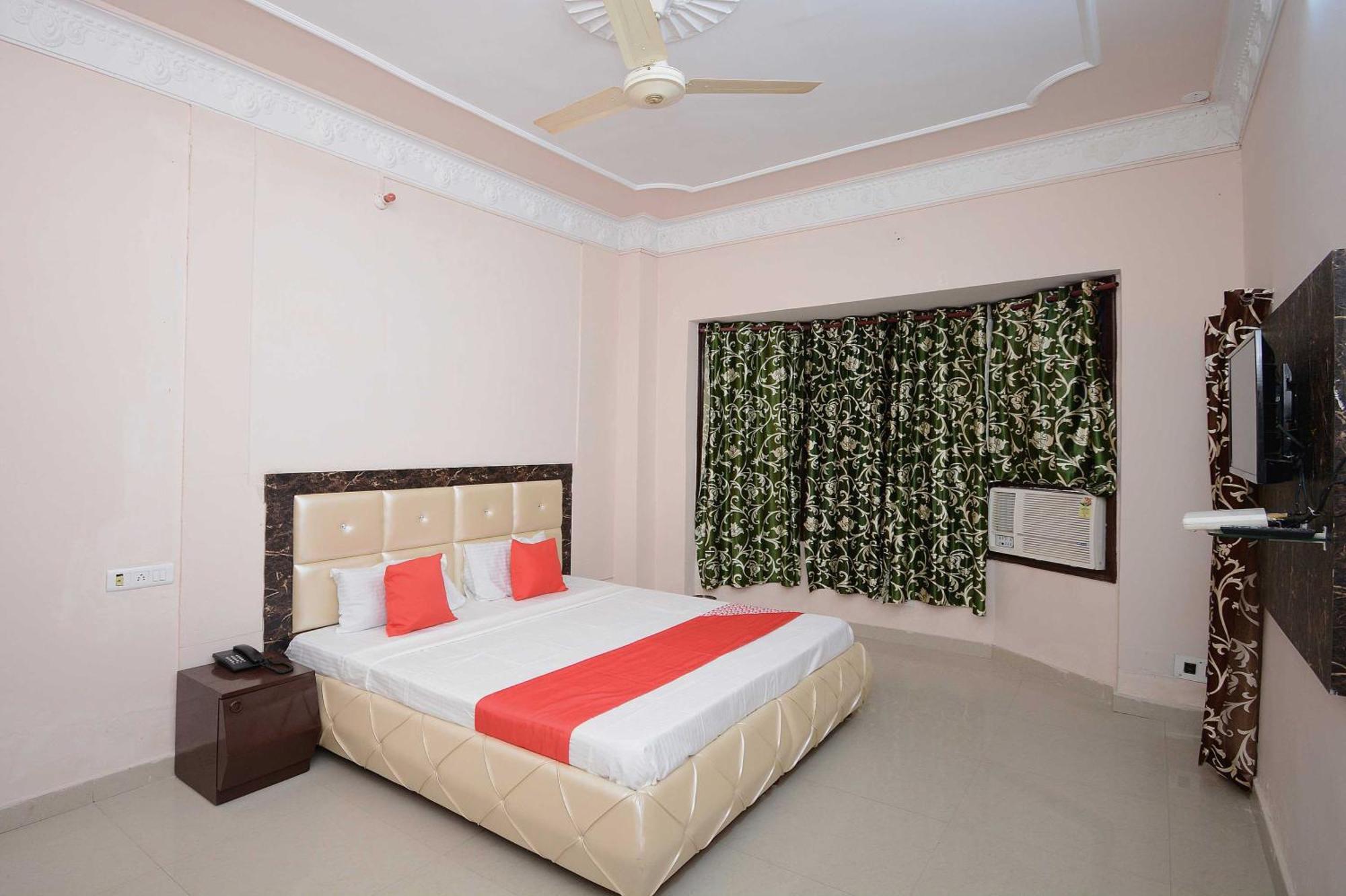 Hotel Asia Palace Pathānkot Dış mekan fotoğraf