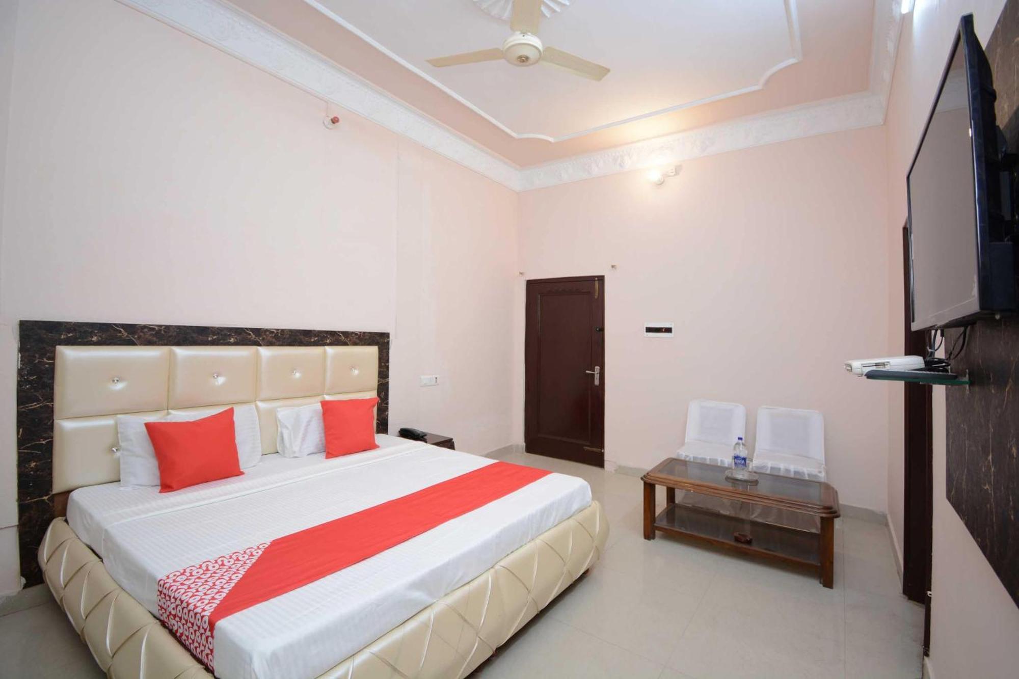 Hotel Asia Palace Pathānkot Dış mekan fotoğraf