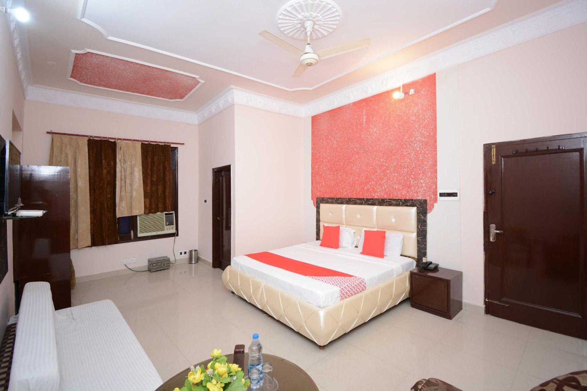 Hotel Asia Palace Pathānkot Dış mekan fotoğraf