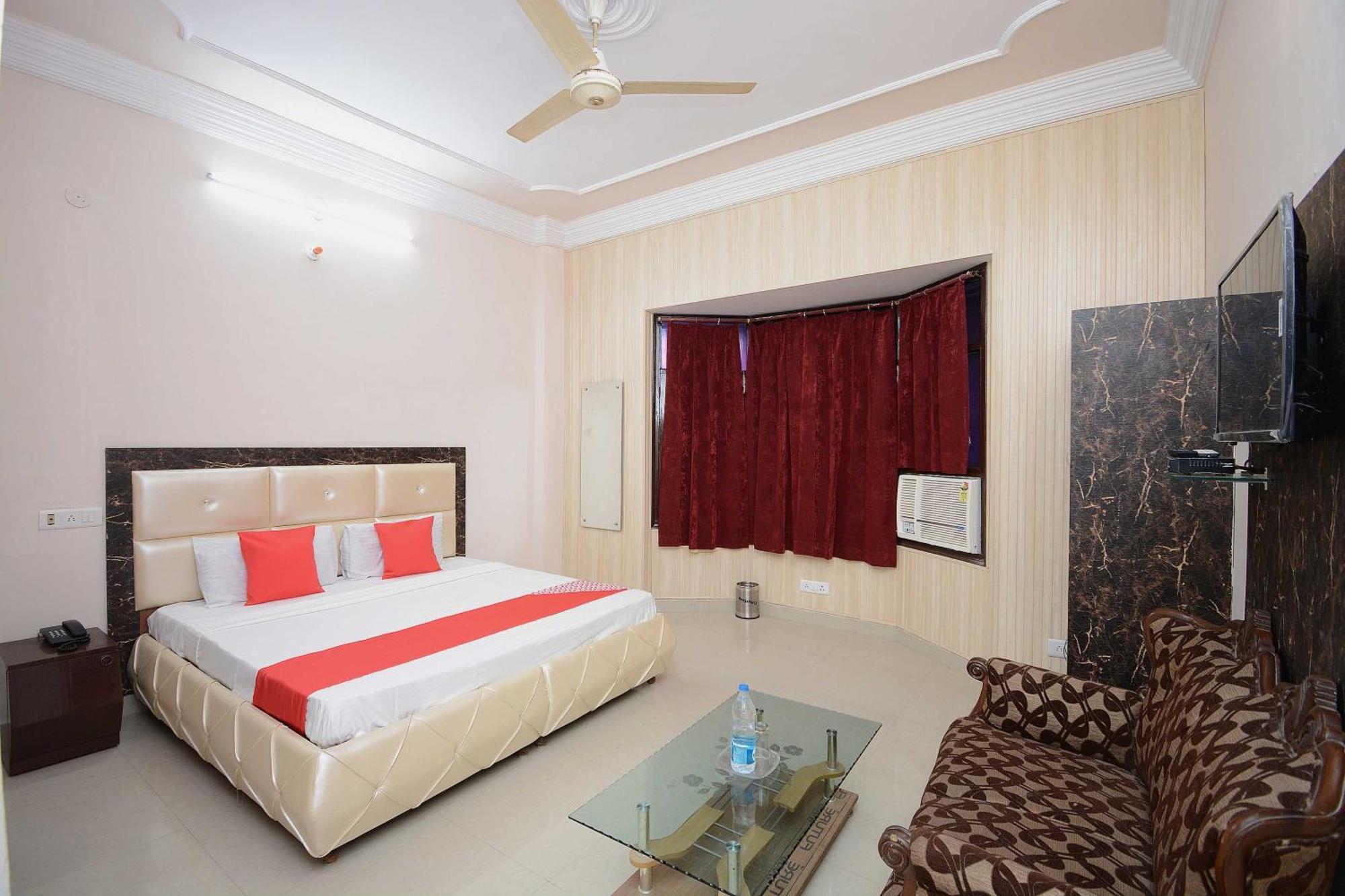 Hotel Asia Palace Pathānkot Dış mekan fotoğraf