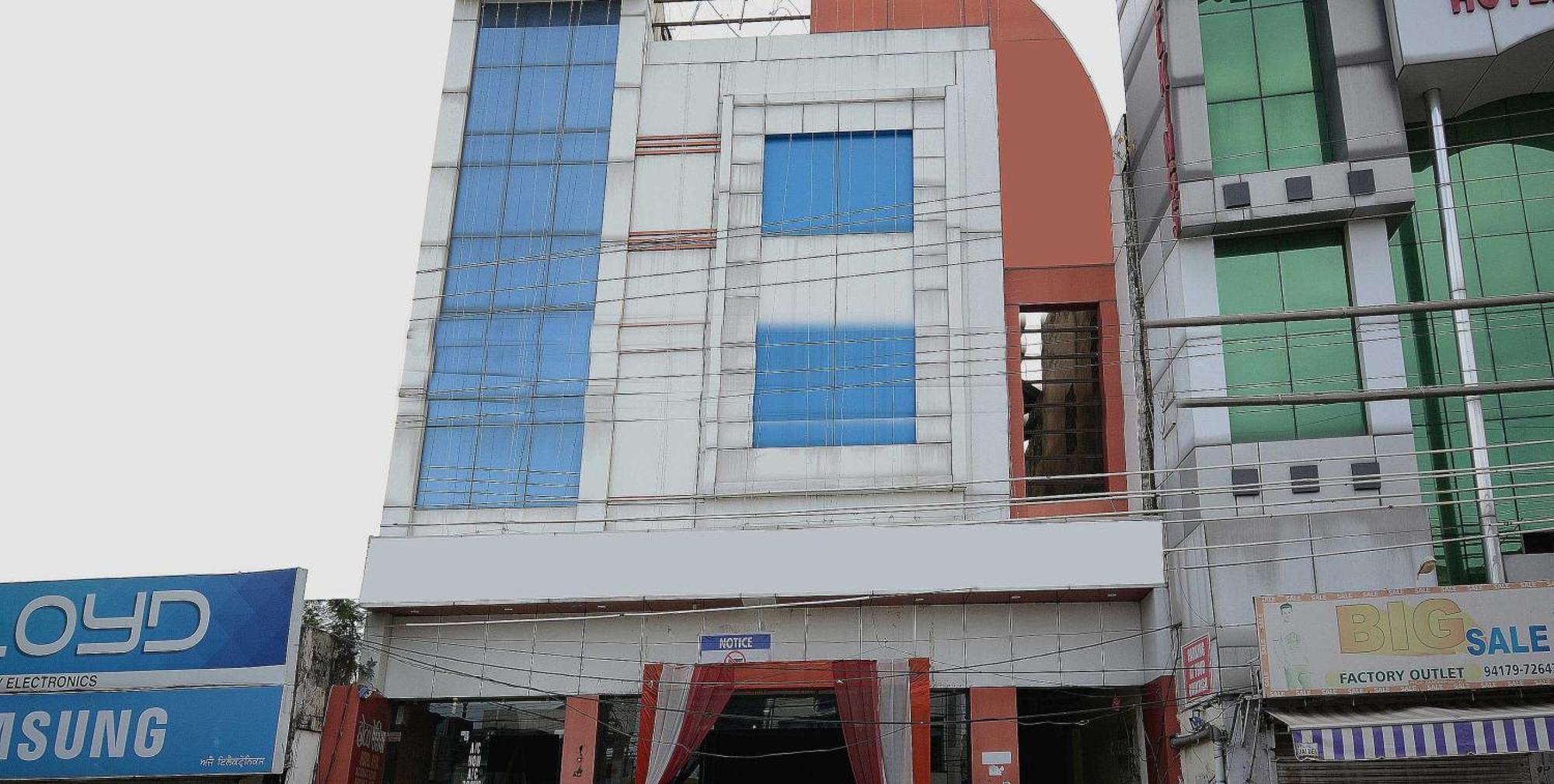 Hotel Asia Palace Pathānkot Dış mekan fotoğraf