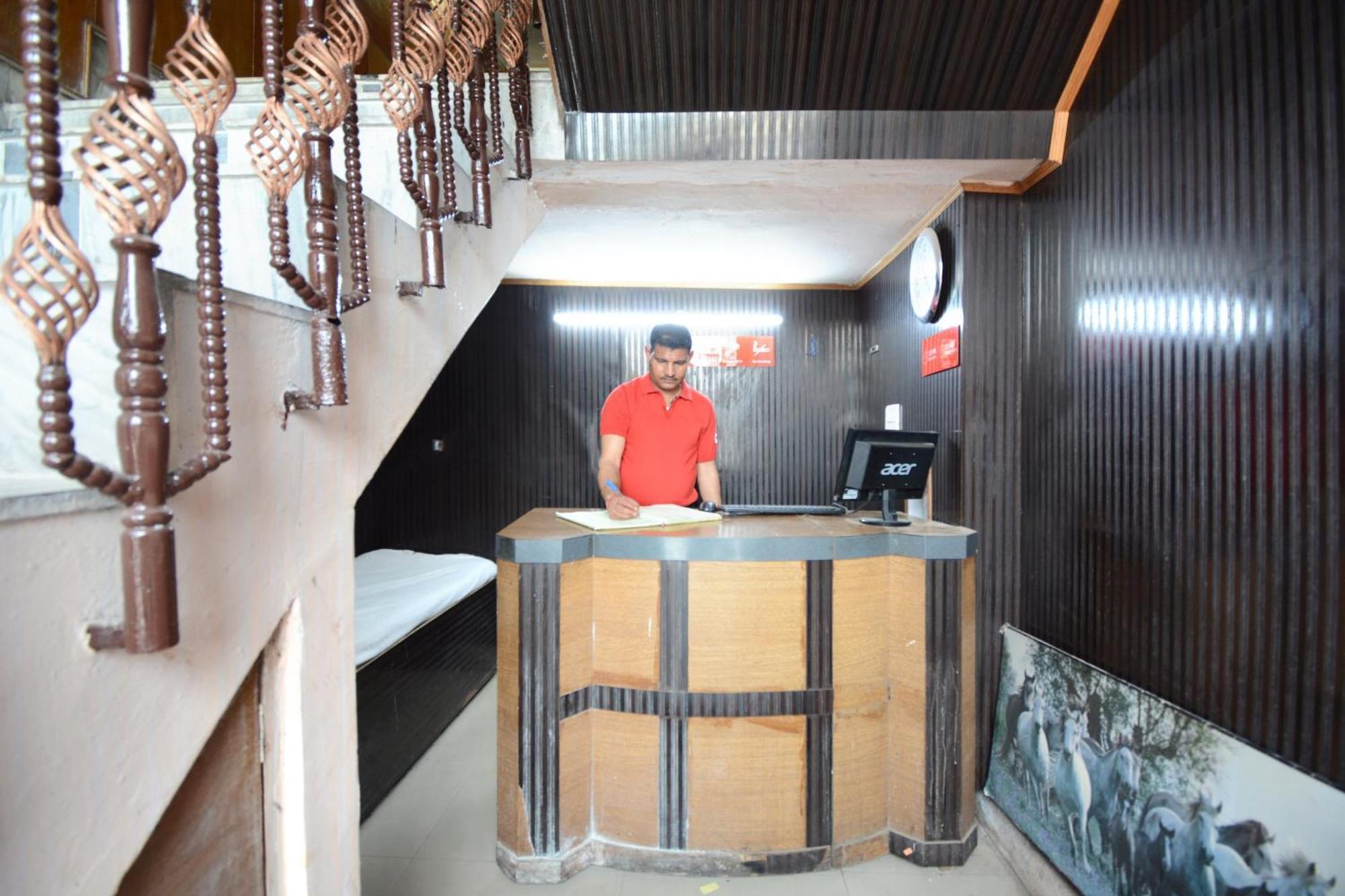 Hotel Asia Palace Pathānkot Dış mekan fotoğraf
